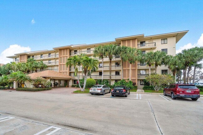 Building Photo - 2601 Marina Isle Way