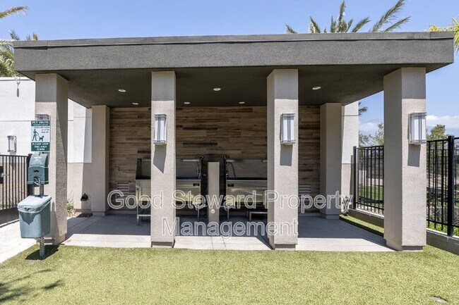 Building Photo - 9608 Nova Pl