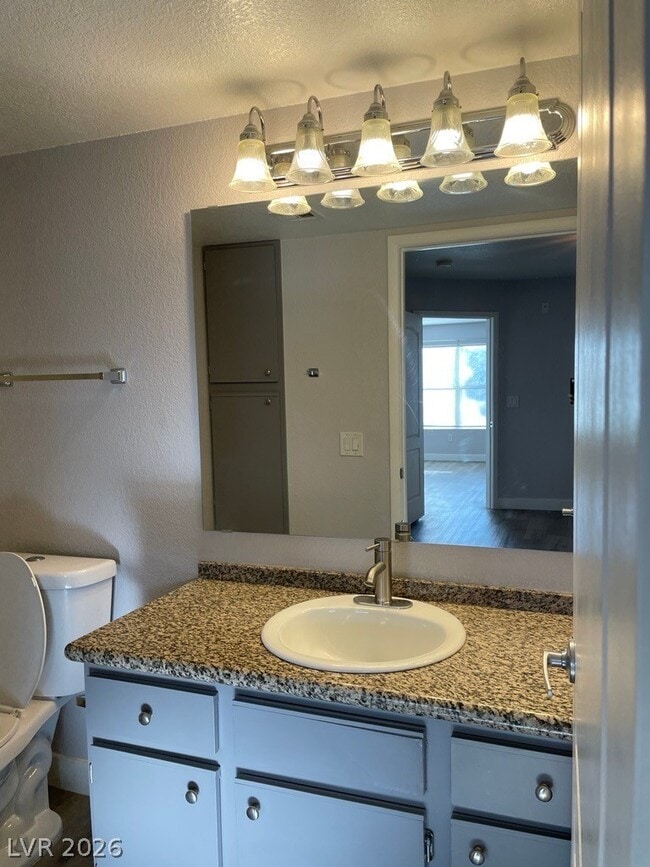 Building Photo - 5055 W Hacienda Ave