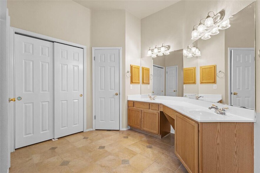 primary bath - 1616 Chasewood Dr