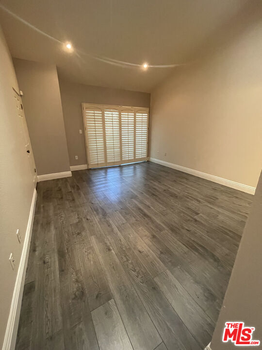 Building Photo - 4260 Cedros Ave