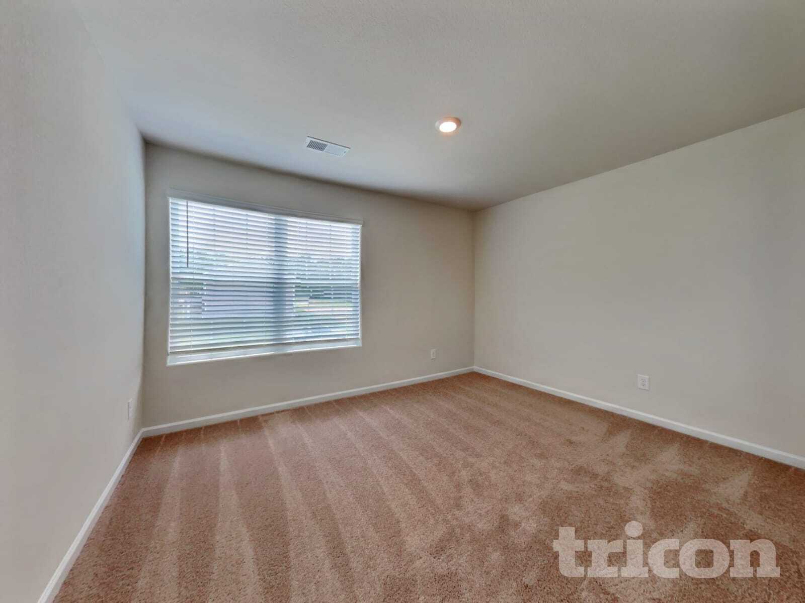 Building Photo - 14 Ivy Bank Dr