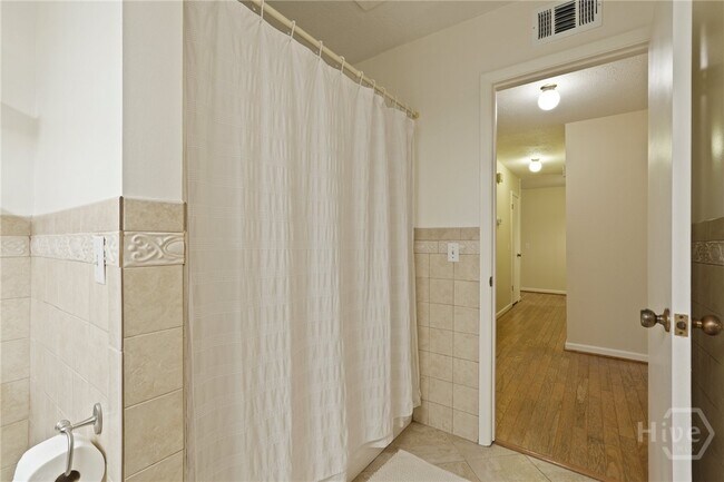 Building Photo - 609 Indigo Cir