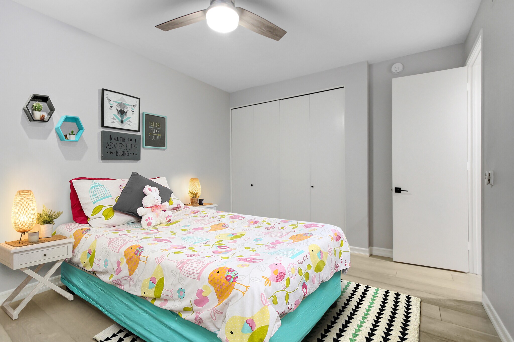 Building Photo - 4949 Genesta Ave