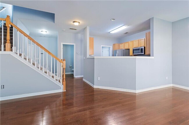 Building Photo - 1126 Treymont Ln SW