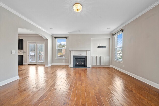 Building Photo - 4BR Home with Over 3,200 Sq Ft in Desirable Mount Juliet Community