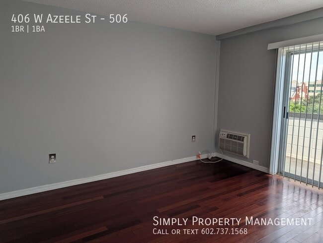 Building Photo - 406 W Azeele St