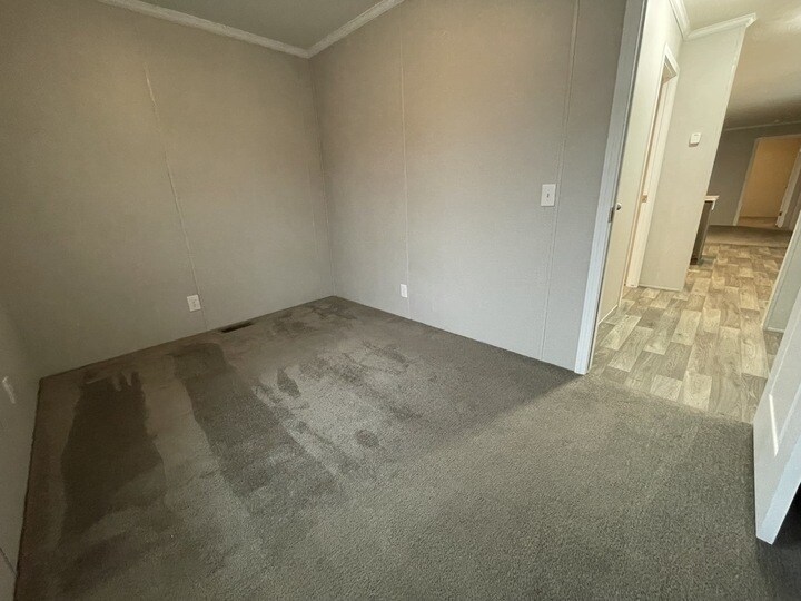 Building Photo - 38053 Orleans St