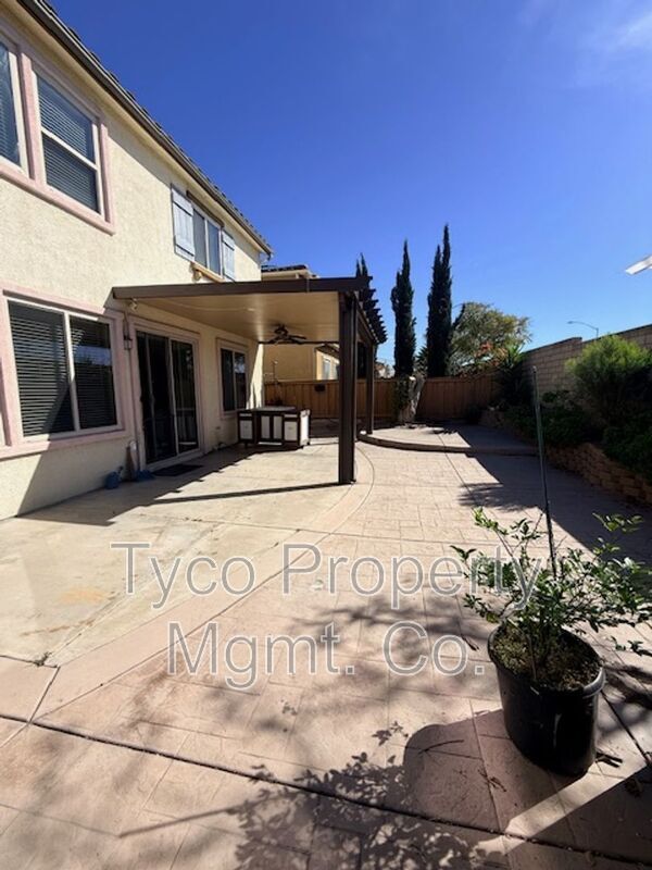 Building Photo - 5215 Sandbar Cove Way