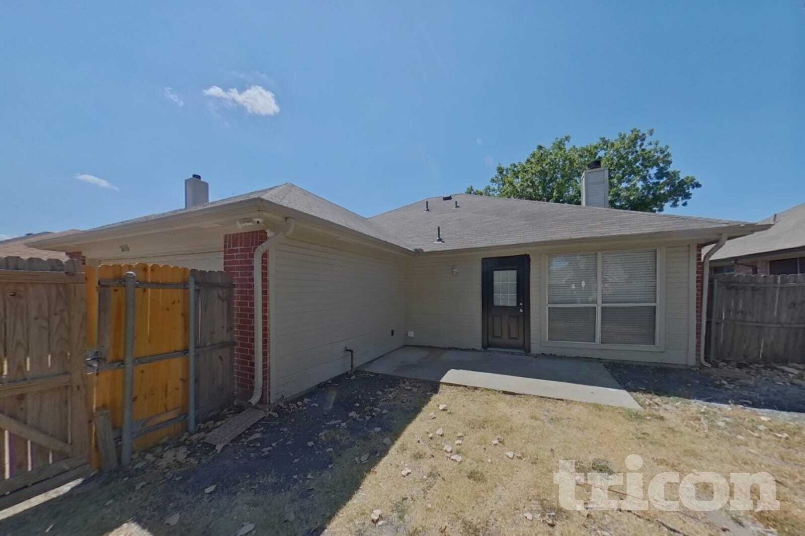 Building Photo - 2616 Spring Rain Dr