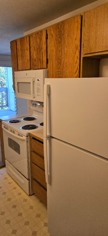 Building Photo - 12716 13th Ln SW
