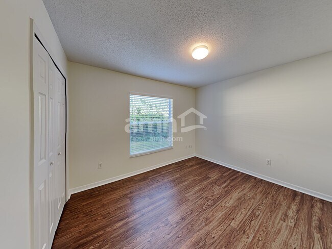 Building Photo - 4416 Brookdale Court