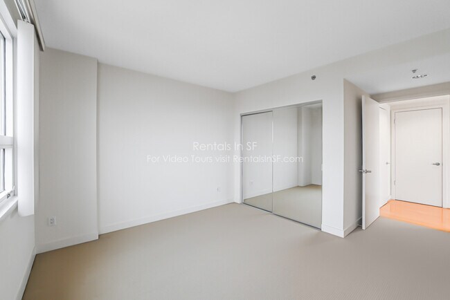 Building Photo - 1388 Gough St