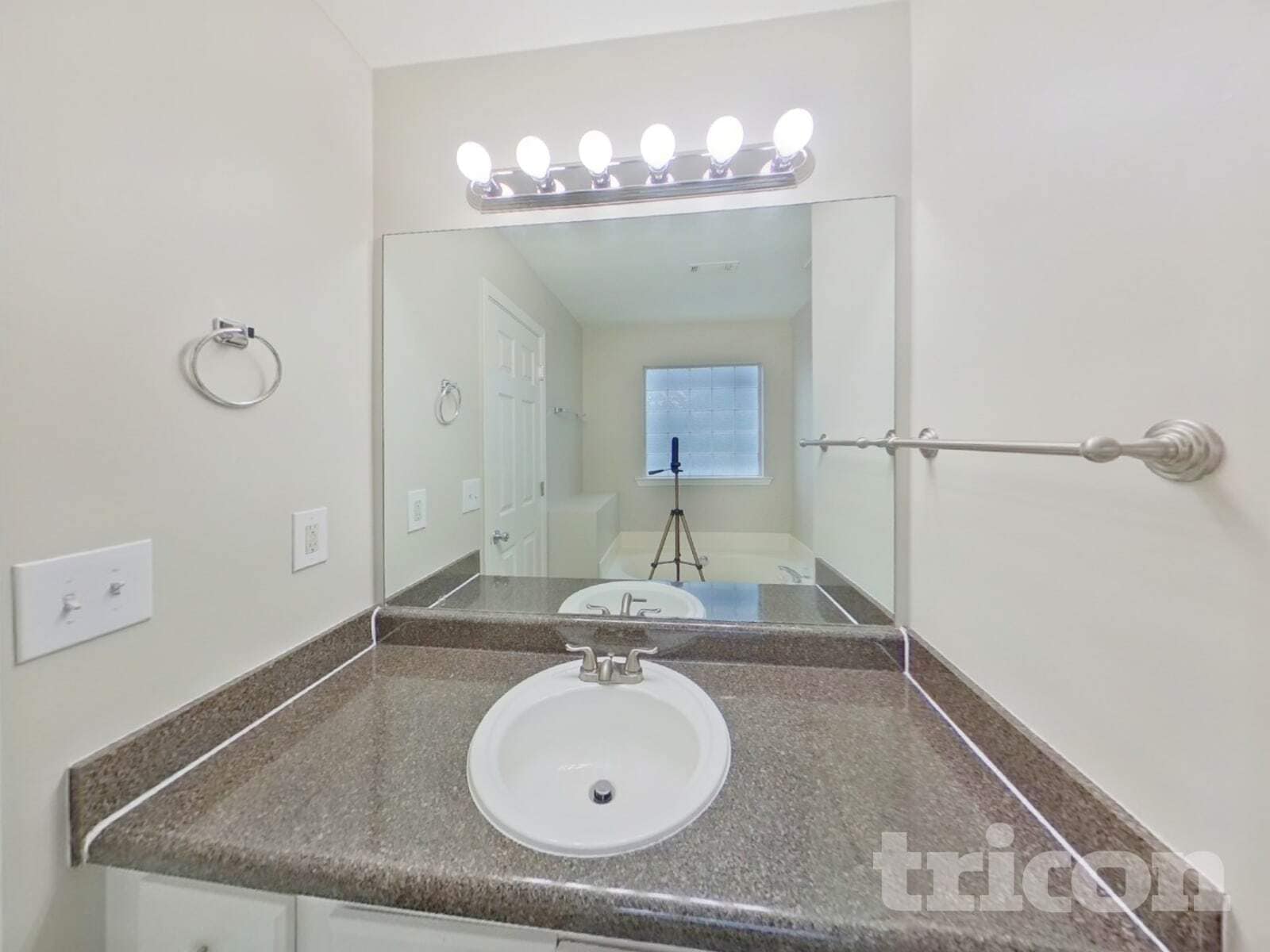 Building Photo - 628 Fairgreen Trail