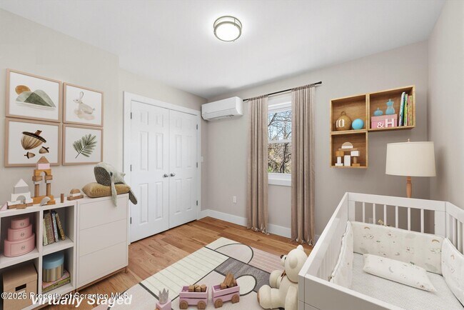 Building Photo - 305 Parsonage St