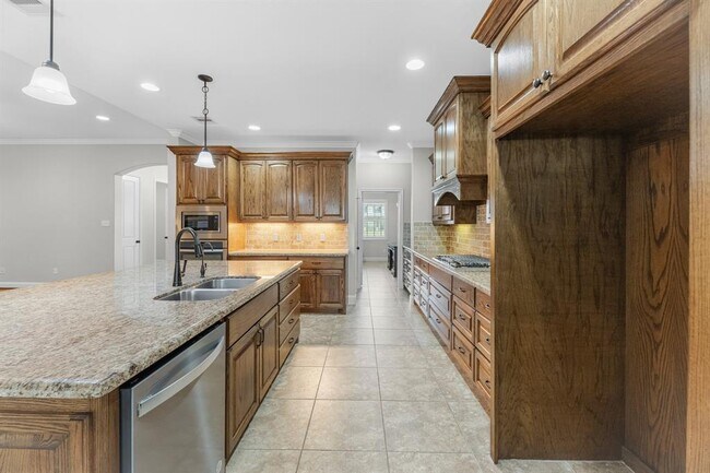 Building Photo - 4857 Dutton Lake Dr