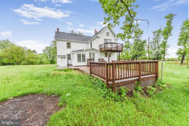 Building Photo - 151 Concert Ln