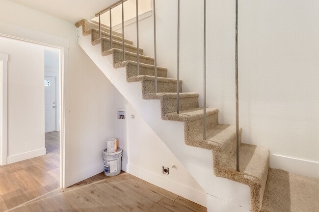 Building Photo - $500 OFF YOUR FIRST MONTH’S RENT – Limited Time Special!