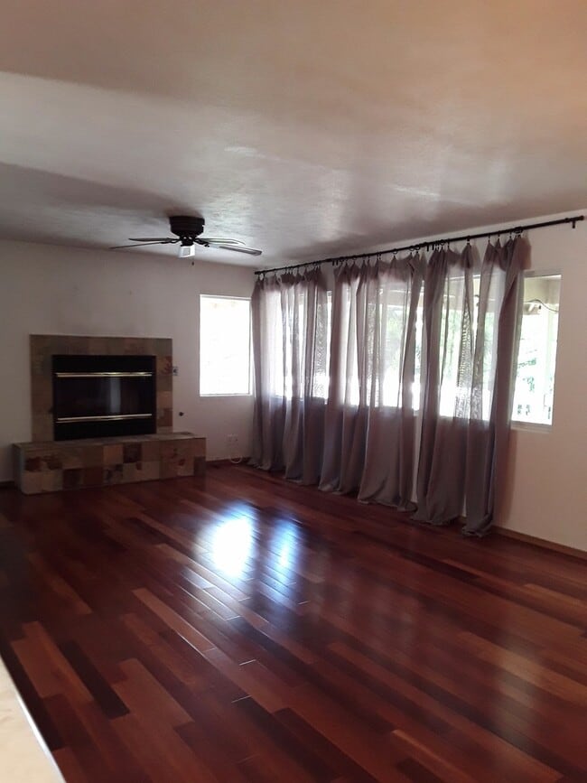 Building Photo - Spacious 3 bedroom 2 bath home in Kula-Available now!