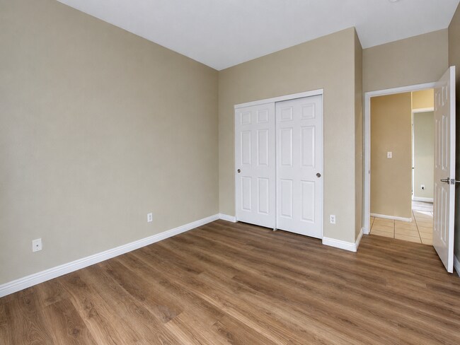 Building Photo - Anthem Gem with 3-Car Garage & Spacious Backyard