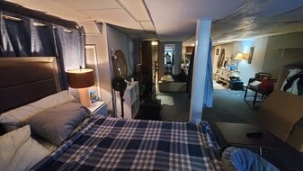 Building Photo - 21039 90th Ave