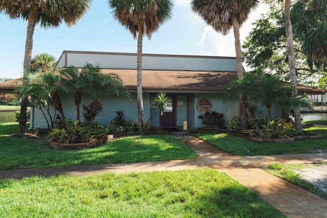 Building Photo - 6312 Newtown Cir