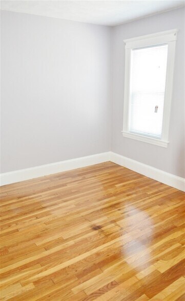 Building Photo - 169 Harvard St