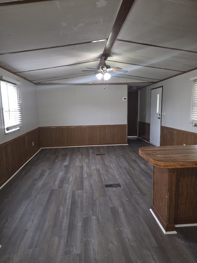 Building Photo - 3130 Harris Cir