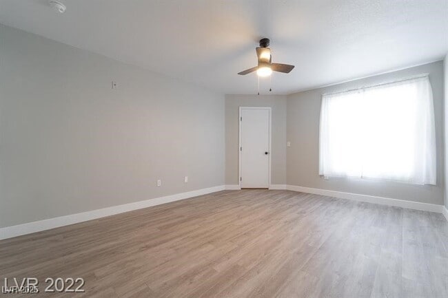 Building Photo - 8101 W Flamingo Rd