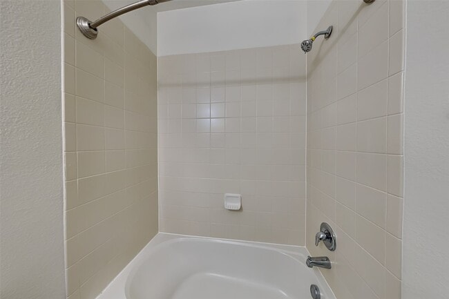 Building Photo - 10016 Sterling Pl Dr