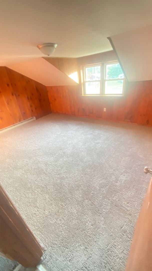 Building Photo - 3 bed/1 bath Apartment - Sherburne Earlville School District