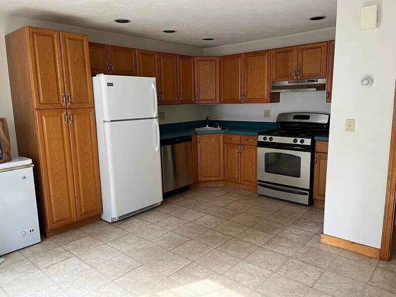 Building Photo - 96 Prospect St