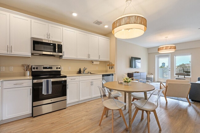 Building Photo - 4388 Ohio St