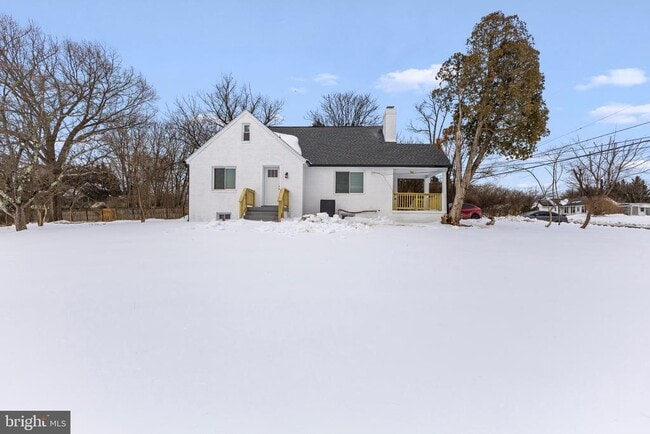 Building Photo - 3213 Greencastle Rd