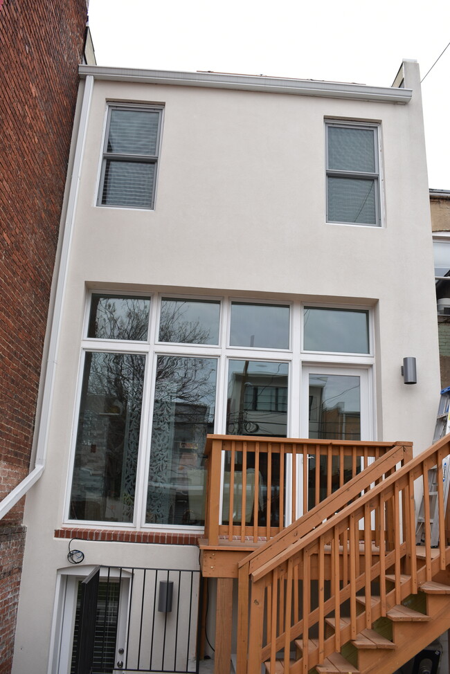 Back Deck - 937 R St NW
