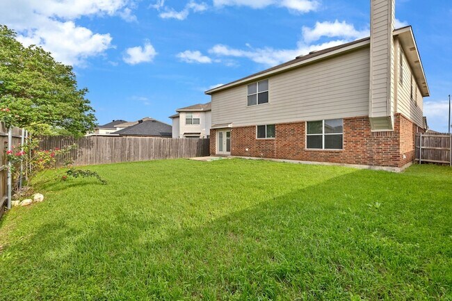 Building Photo - 6205 Winnebago Ct