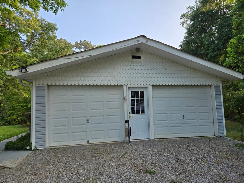 Two car garage - 143 County Road 244