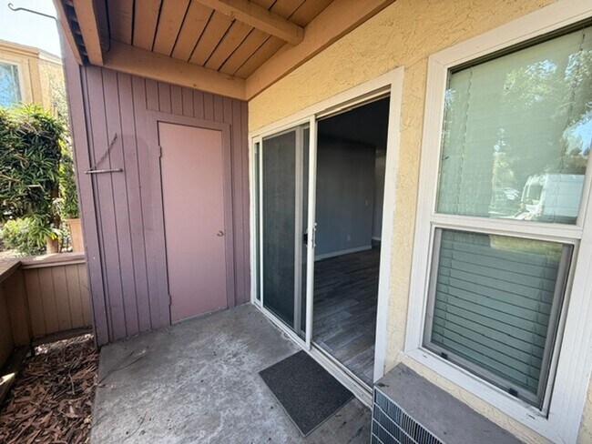 Building Photo - Updated 1 bedroom-1 bath, First Floor Condo in Desirable Rancho Mission Villas