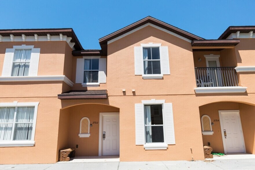 Building Photo - 2702 Impala Ln