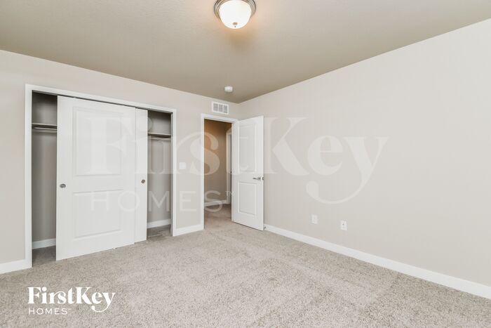 Building Photo - 11172 Murrelet Dr