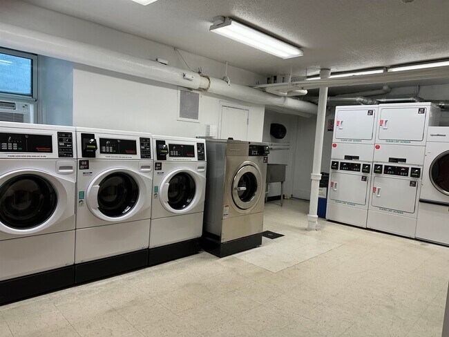 Building Photo - 8500 JFK Blvd E