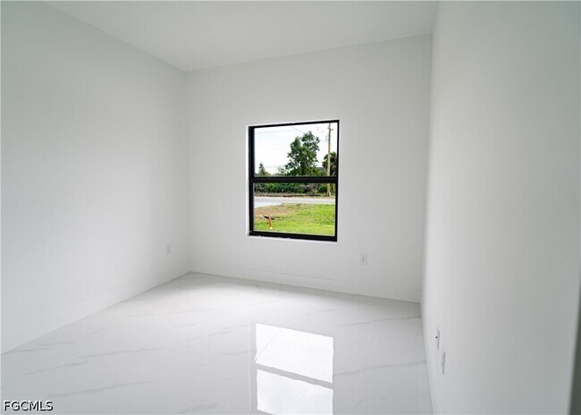 Building Photo - 777 Alabama Rd S