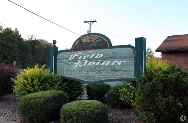 Building Photo - Field Pointe Townhomes