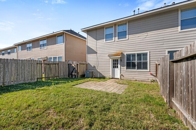 Building Photo - 25211 Bentley Glen Ln
