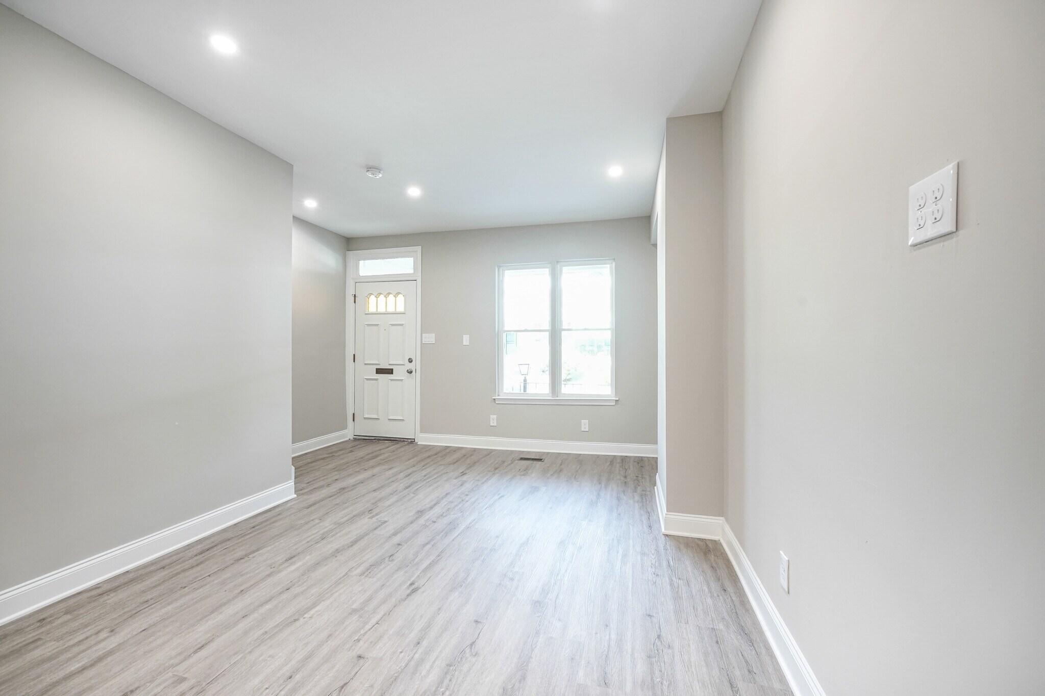 Building Photo - 121 N 51st St