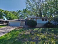 Building Photo - 1397 Pinewood Dr