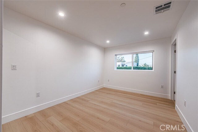 Building Photo - 1658 S Hayworth Ave