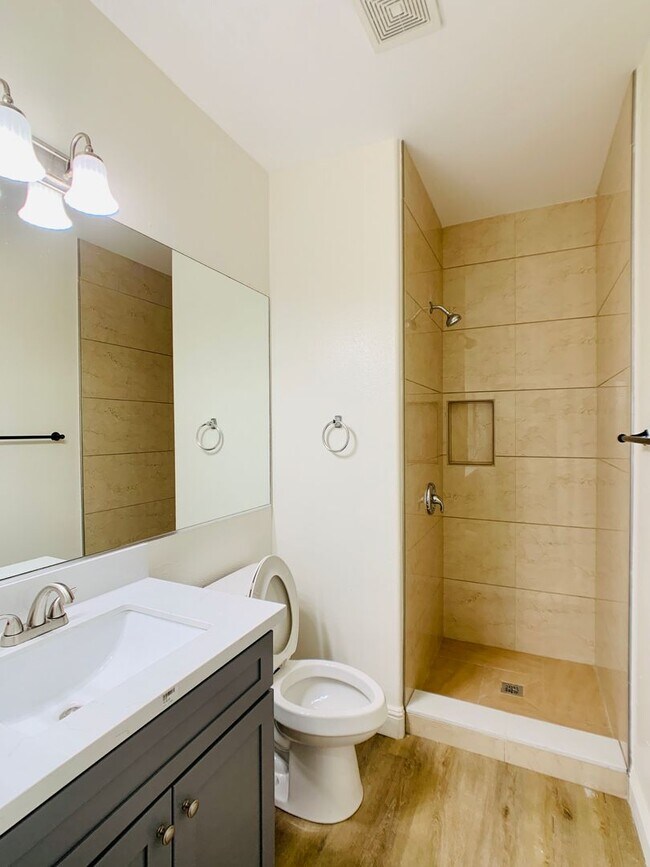 Building Photo - 7841 Amarone Pl