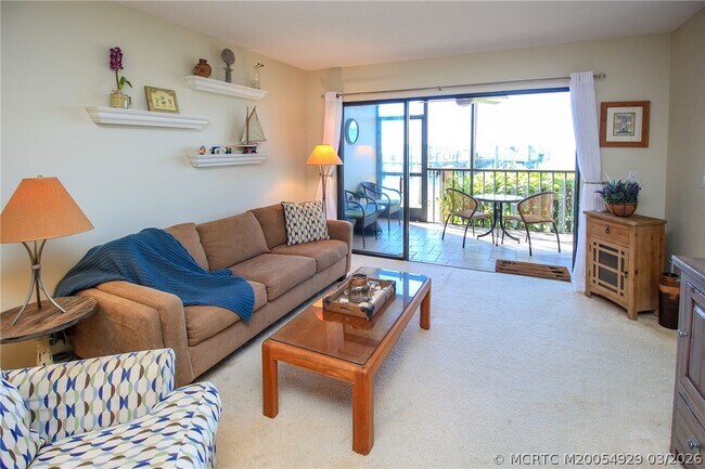 Building Photo - 4620 NE Sandpebble Trce