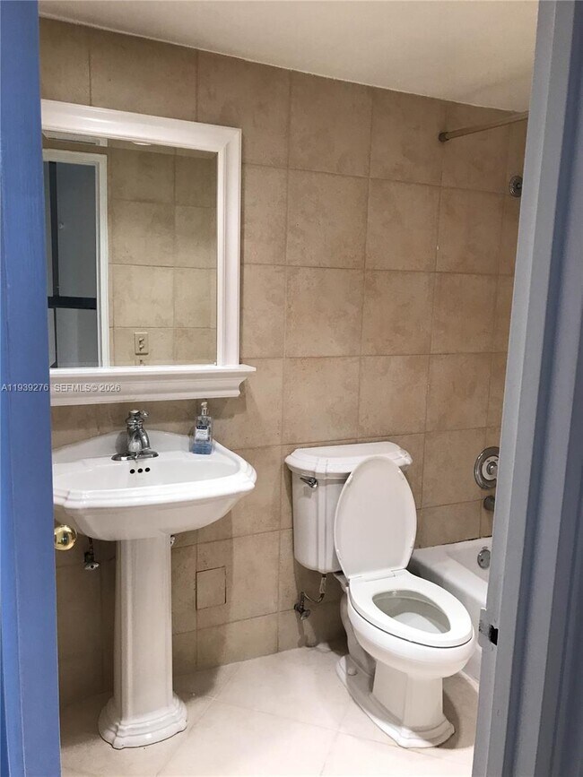 Building Photo - 10185 Collins Ave